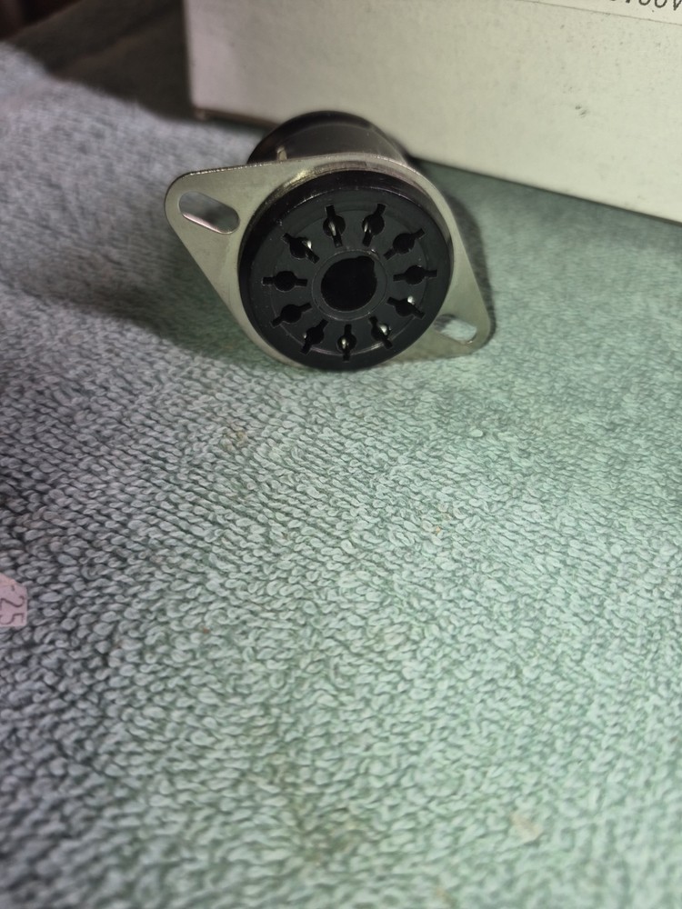 Beede Digital Voltmeter With Limits And Socket