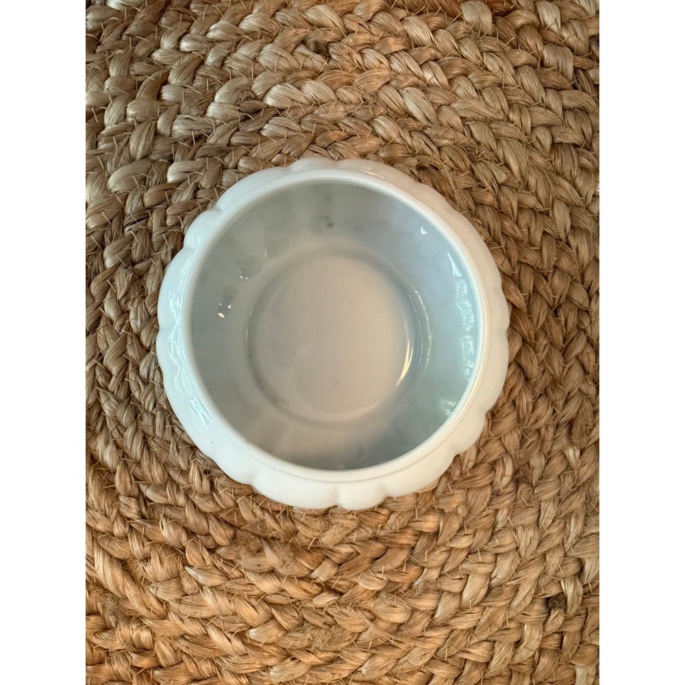 Vintage small white Matson (Japan) ceramic cachepot planter