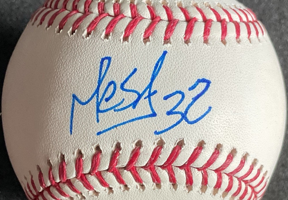 VICTOR VICTOR MESA AUTHENTIC AUTOGRAPHED “Manfred” ROMLB MARLINS CUBAN PROSPECT