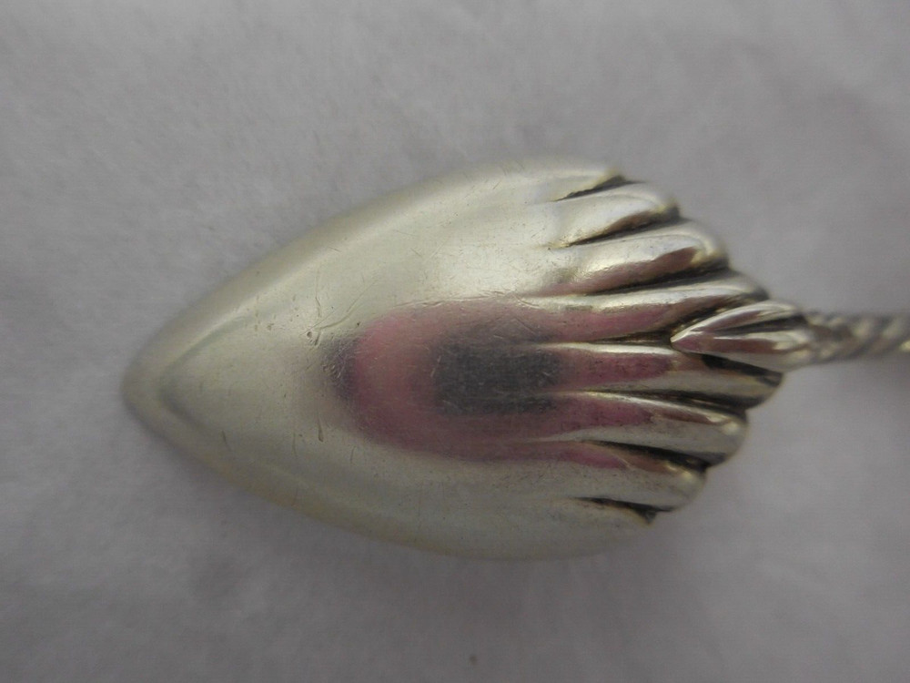 LEWISTON TWISTED HANDLE WITH RIBBON STERLING SILVER SOUVENIR FRUIT SPOON