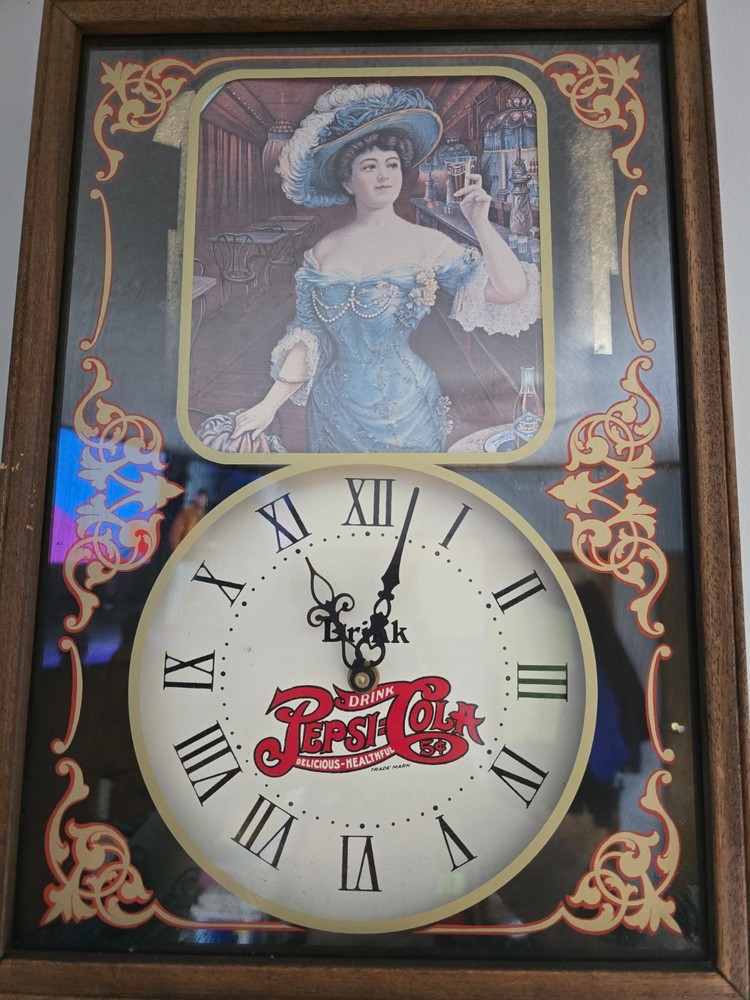 PEPSI COLA Pub Mirror Clock 1983 #10842