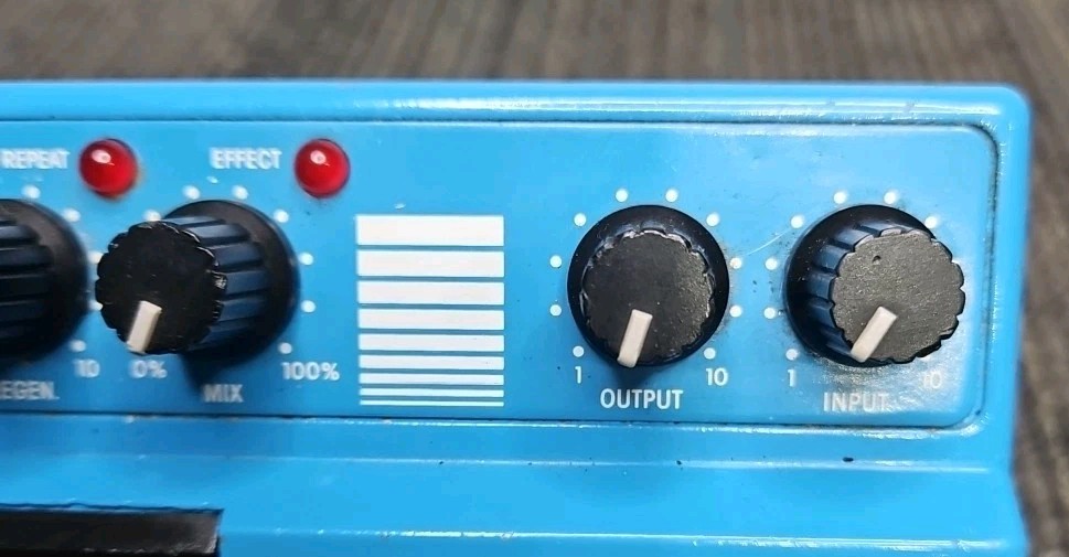 DigiTech PDS 1002 Two Second Digital Delay Effect Pedal