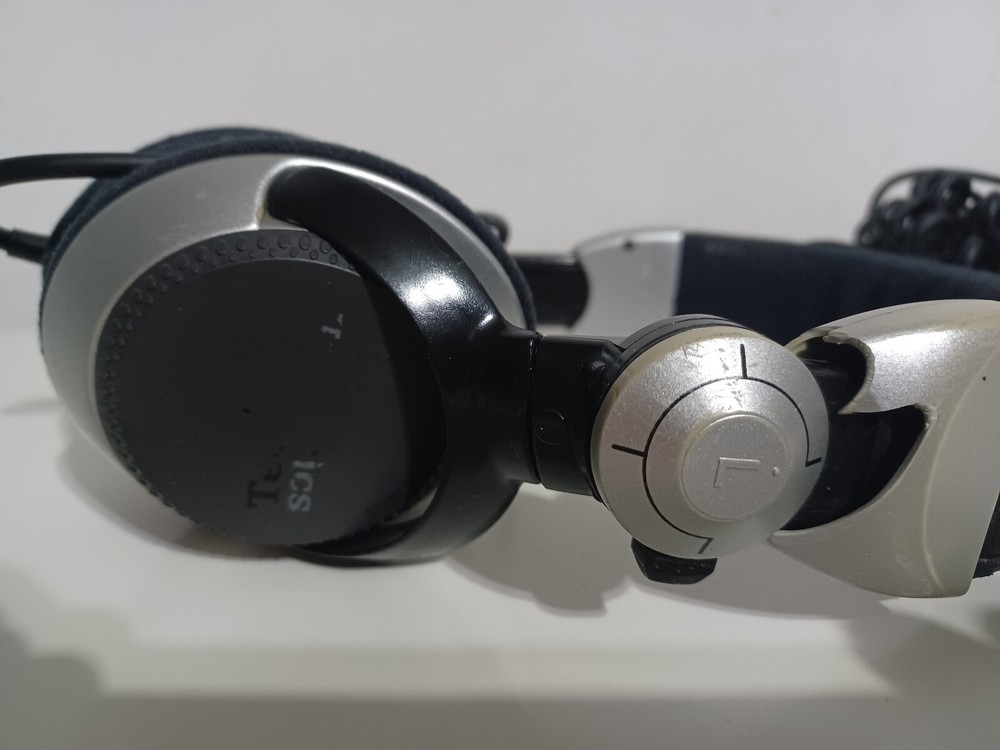 Technics RP-DJ1210 Headphones