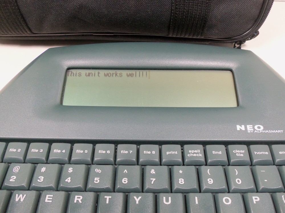 NEO By ALPHASMART PORTABLE PC Classroom WORD PROCESSOR with Power USB Cord Case