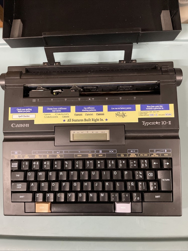1989 Typestar 110 Portable Electronic Typewriter/Word Processor/Untested