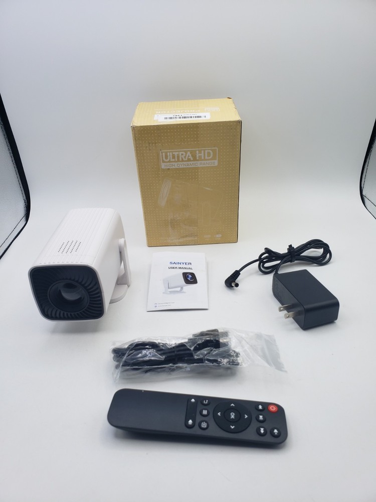 Sainyer White Q100 Ultra HD High Dynamic Range Mini Projector
