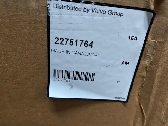 MACK 22751764 - Marker Light Bar