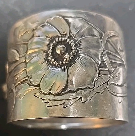 Art Nouveau,Continental  800 SilverNapkin Ring