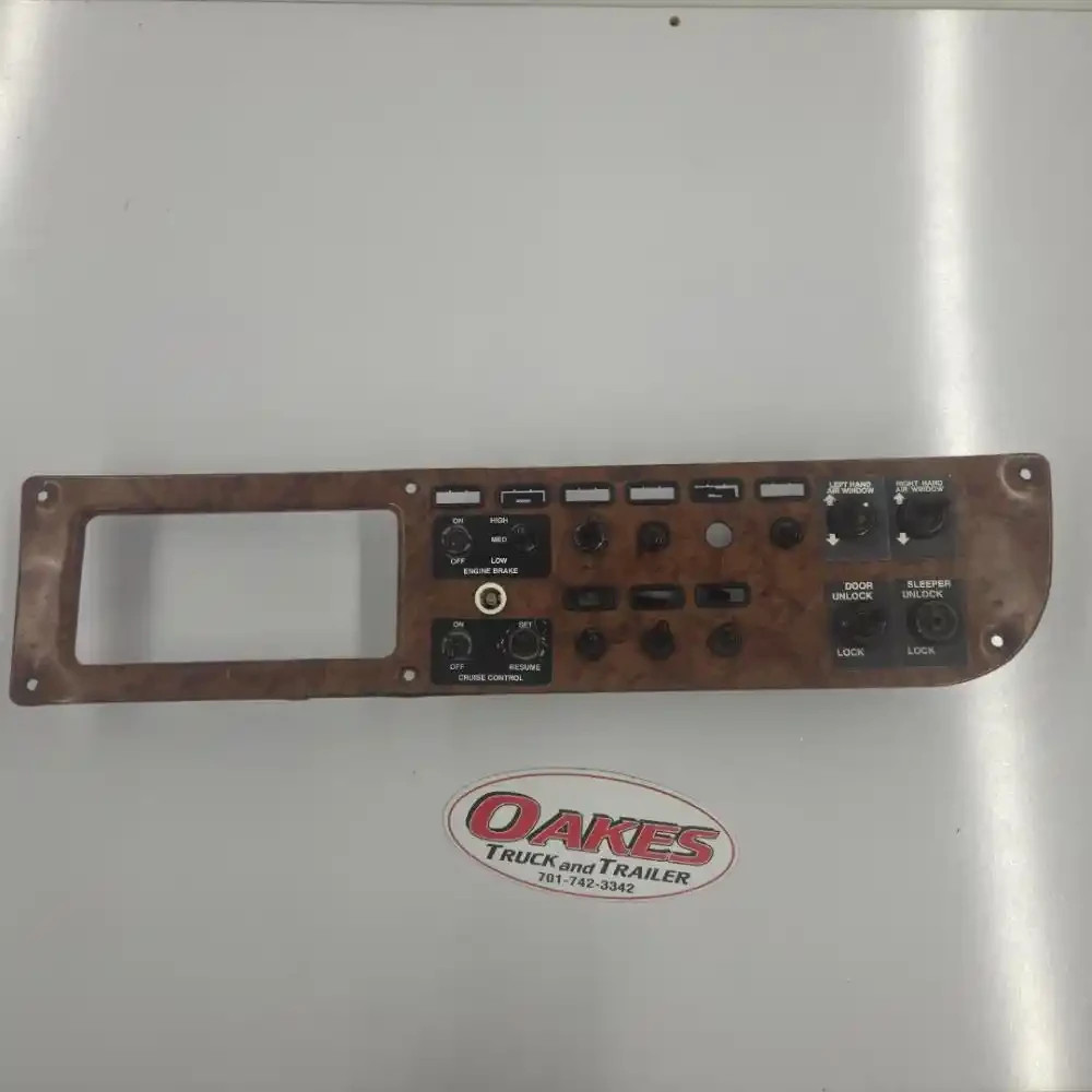 2003 Peterbilt 379 Dash Panel W/ Switches