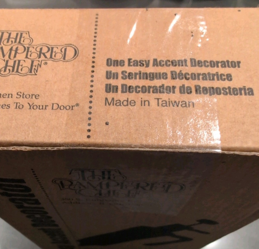 Pampered Chef Easy Accent Decorator