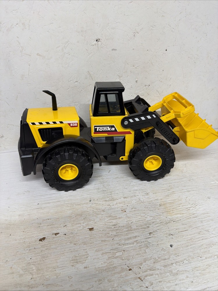 Tonka Steel Classics Front End Loader 838 slightly used
