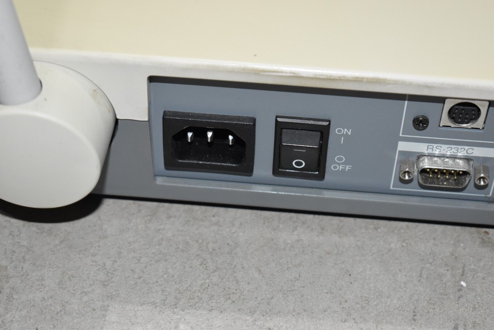 Elmo EV-4400AF Visual Presenter Zoom Overhead Document Camera Working