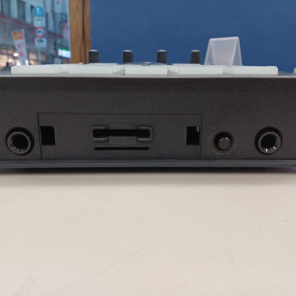 ROLAND SP-404SX Linear Wave Sampler Beatbox Sample Playback Effects Processor ​