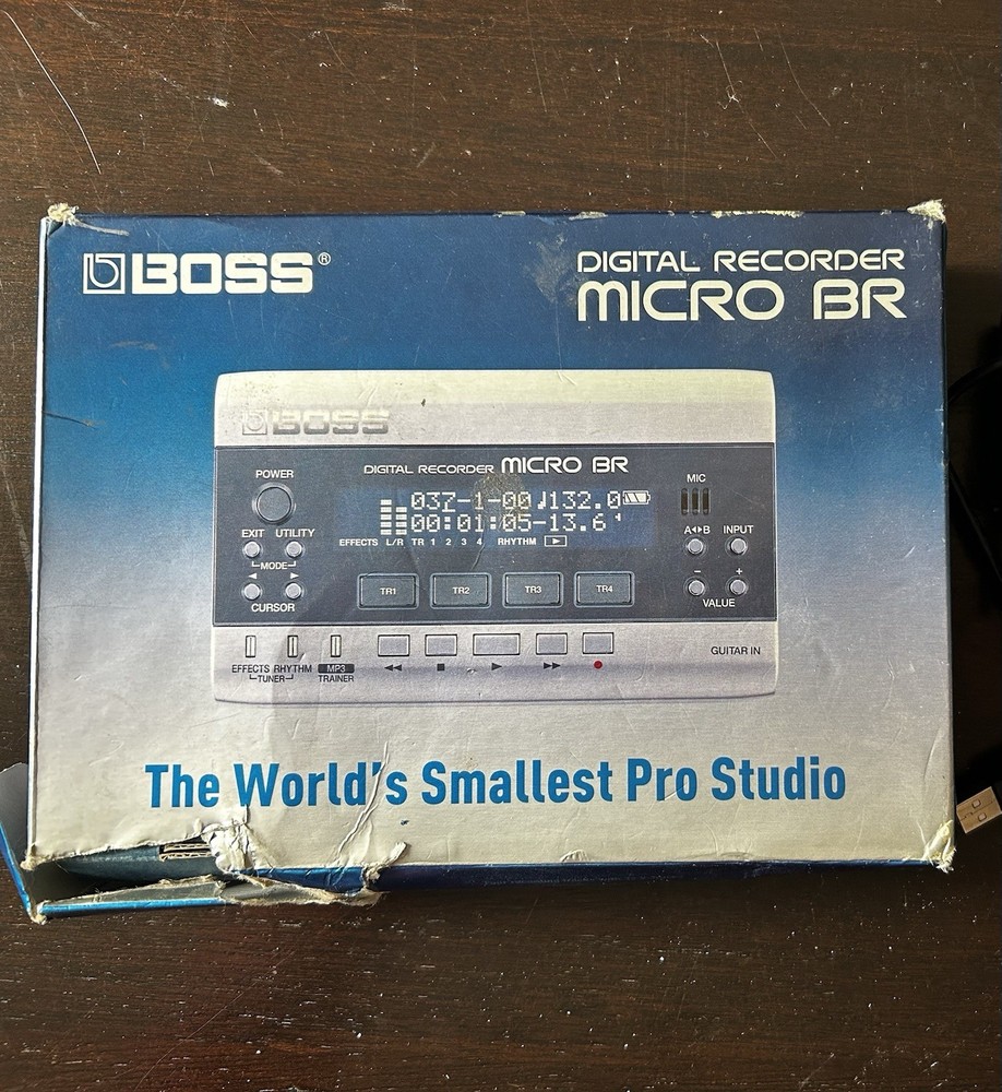 BOSS Micro BR Digital Recorder – Portable 4-Track Studio with box
