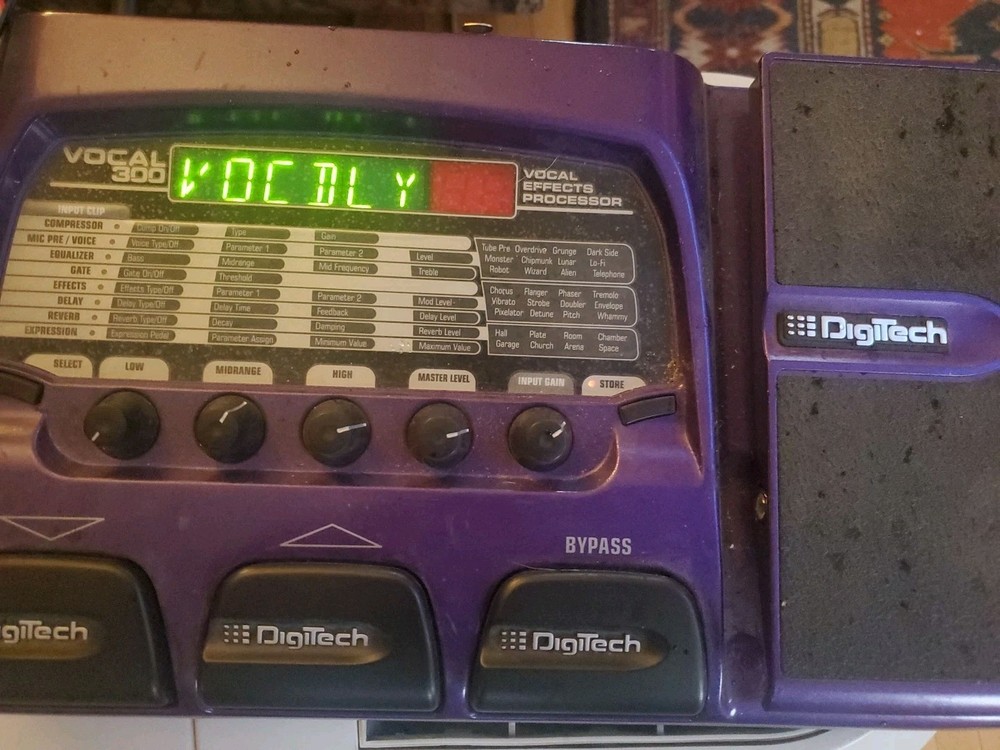Digitech Vocal 300￼ effects pedal￼
