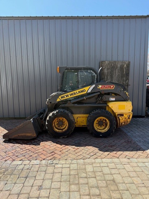 Skid Steer New Holland L220