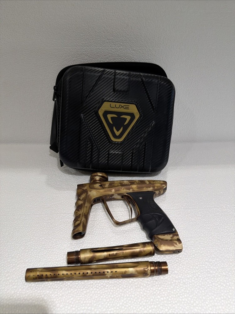 DLX-LUXEXGUN-TRIBUTEFORESTCAMO