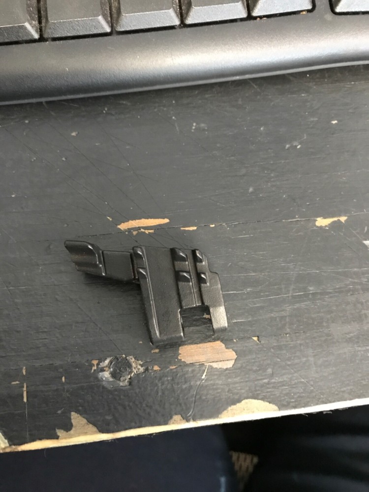 HiKoki Feeder 882-671