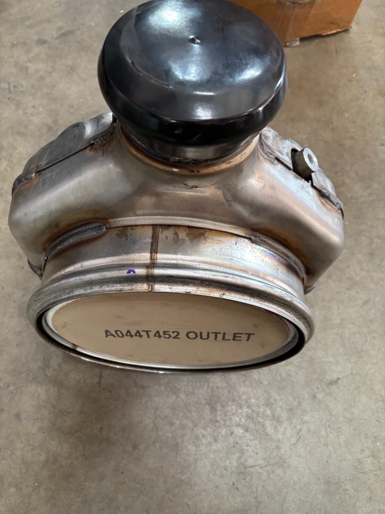 NEW OEM CUMMINS MODULE,INLET CATALYST 4394676