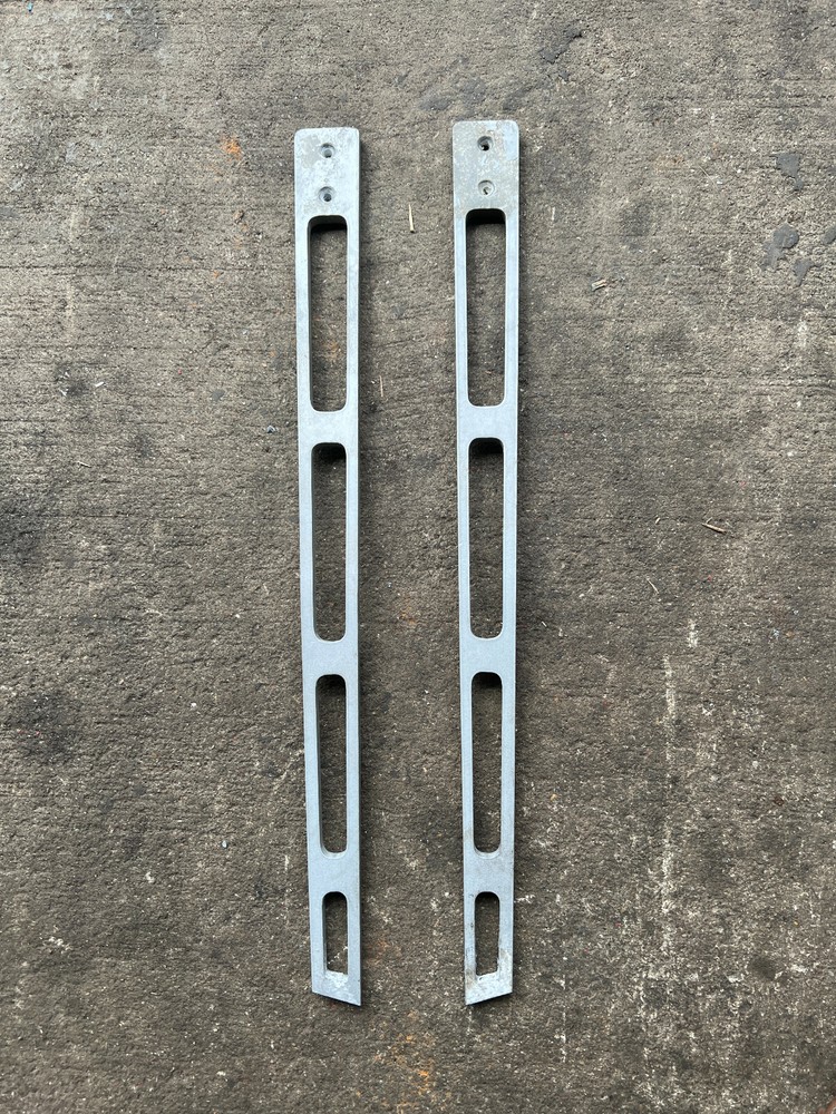 1995 Bayliner Capri 2050 LS Windshield Support Bar (PAIR)