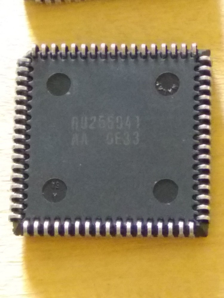 Vintage Intel 80286-10 CPU - Good Working Chip