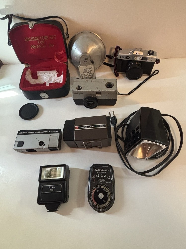Vintage Camera And Camera Equipment Lot Flash Bulbs Brightness Reader UNTESTED