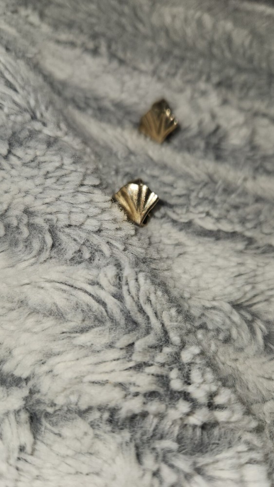 Small Earrings Vtg