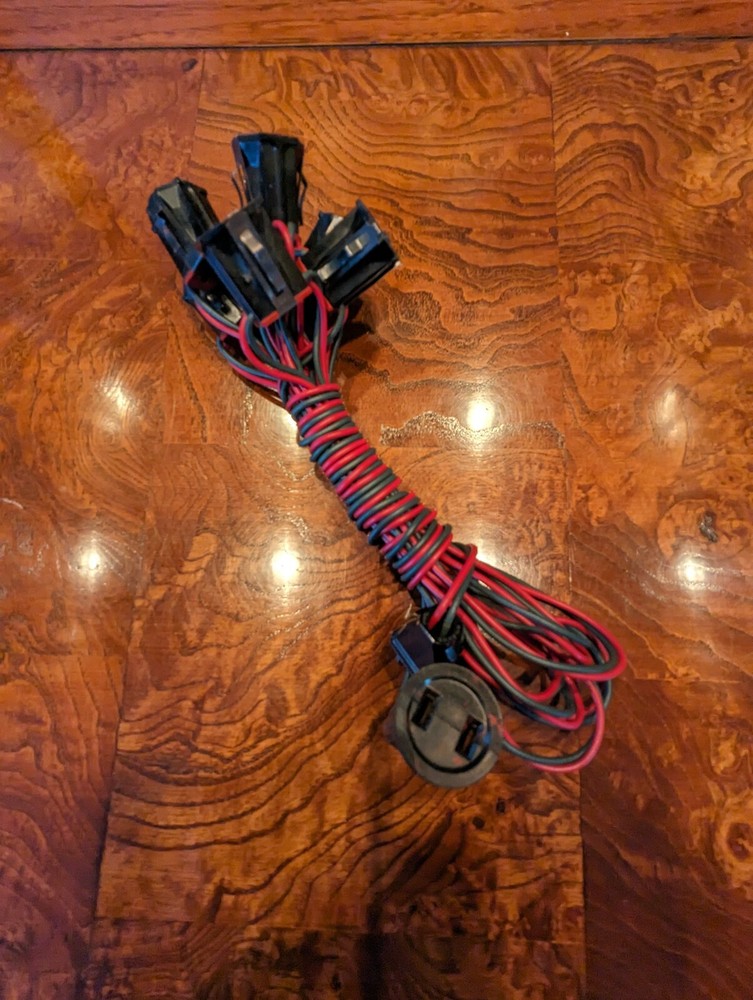 Vintage E 7547 Bakelite 7 Socket C-7 String With Black Dual Branch Clips Tested