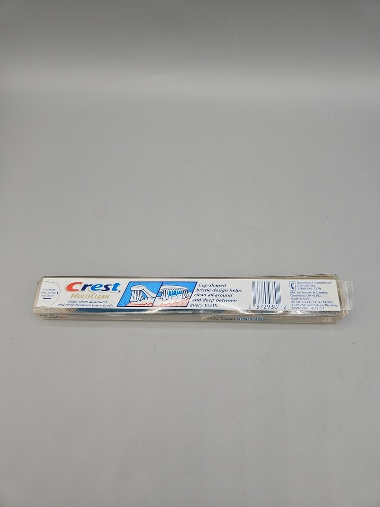 Vintage CREST Multi Clean Toothbrush medium 61 full Size Blue