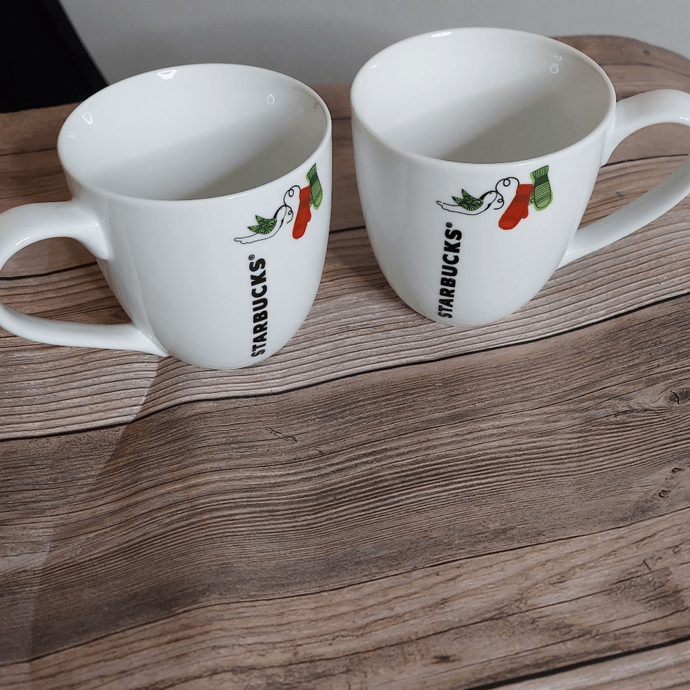 Starbucks white Christmas cups