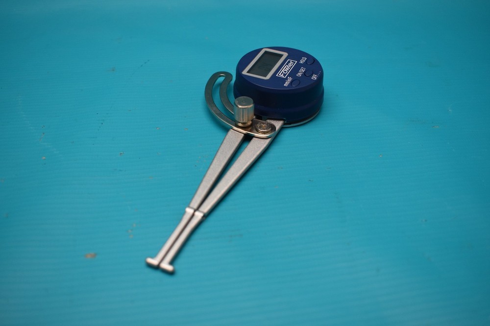 USED FOWLER DIGITAL THICKNESS CALIPER GAGE