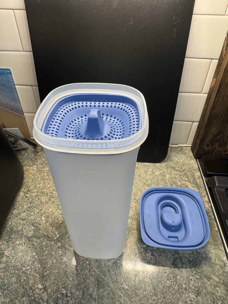 *NEW* Tupperware 2 Quart Slim Line Pitcher with Strainer - Blue Seal