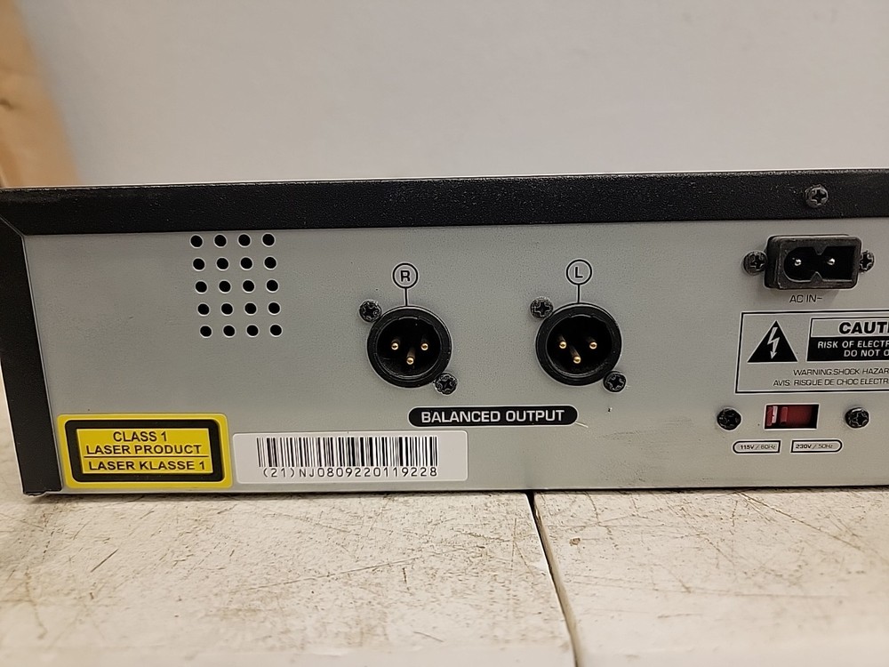 NUMARK MP102 Professional MP3 CD Player Rack Mount