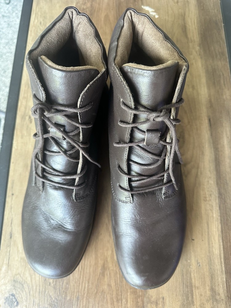 Array Womens Brown Ankle Boots Booties Leather Upper Size 12
