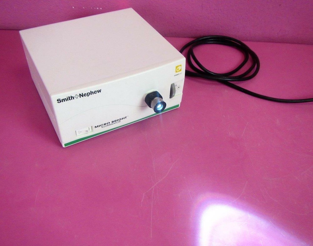 Smith & Nephew Micro Bright Illluminator 100W Xenon Surgical Light Source