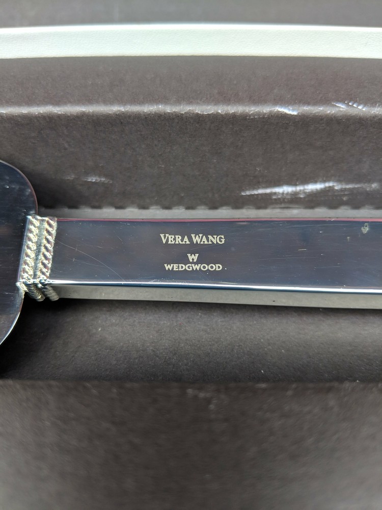 Vera Wang / Wedgwood Cake Serving Set
