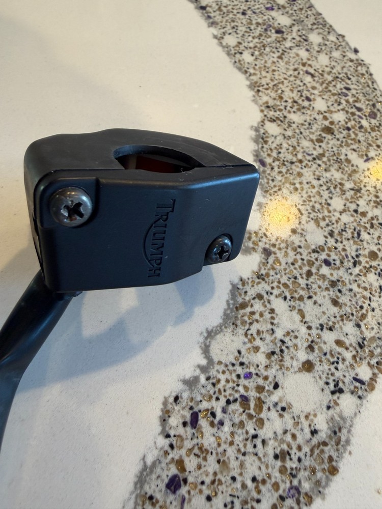 2006-2012 Triumph Daytona 675 OEM Handlebar Right Engine Killswitch Starter