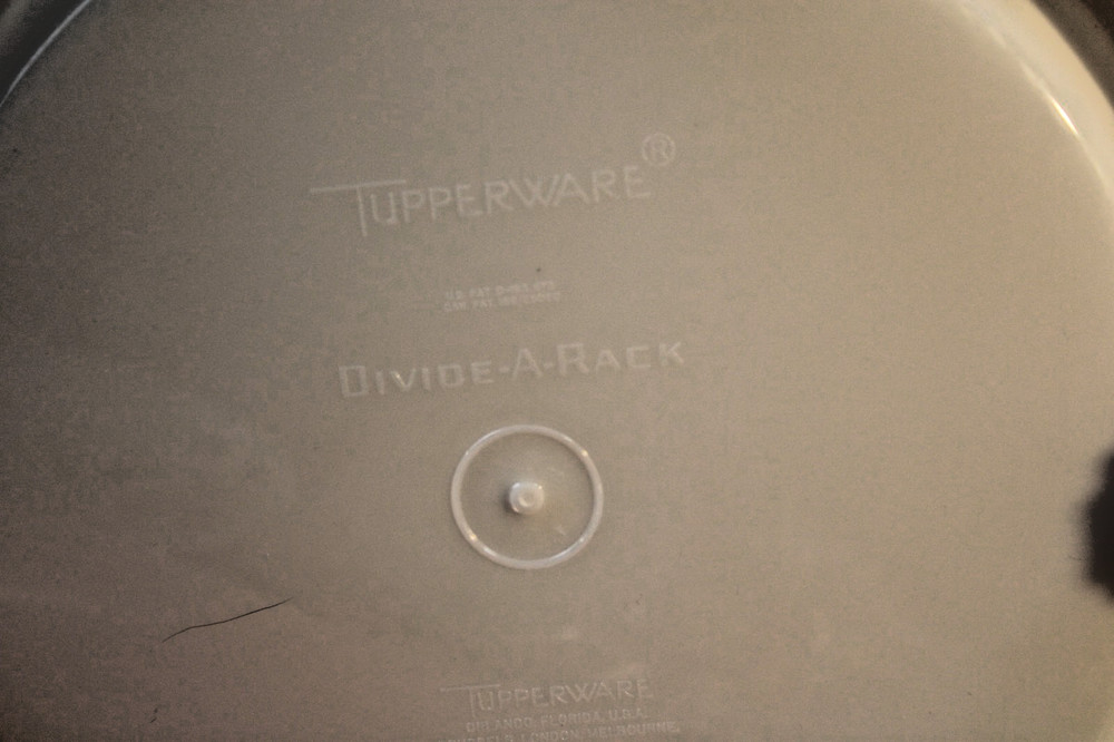 (2) Tupperware Divide-a-Rack Pie Stackers Pastry Transport Storage