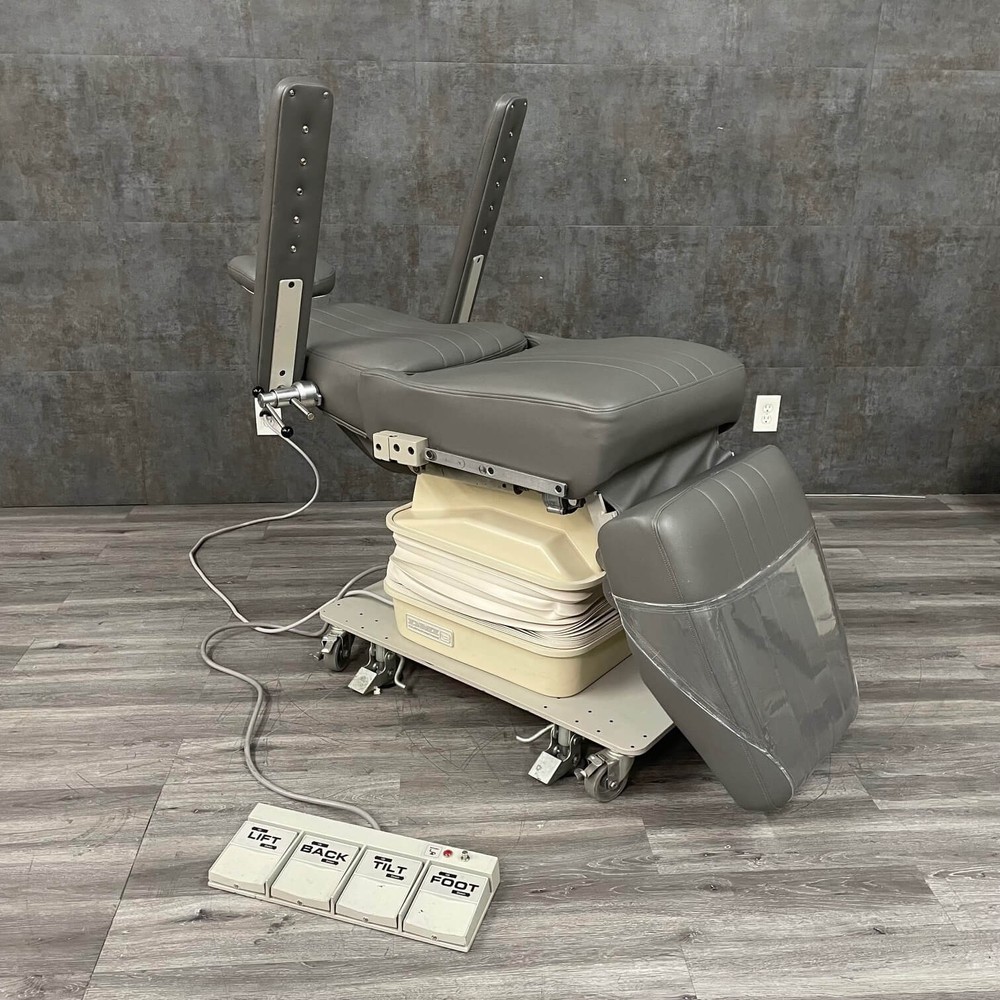 DMI 219 Mobile Oral Surgery Chair