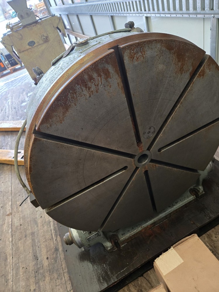 30'' Pratt & Whitney Vertical Rotary Table - FREE FREIGHT