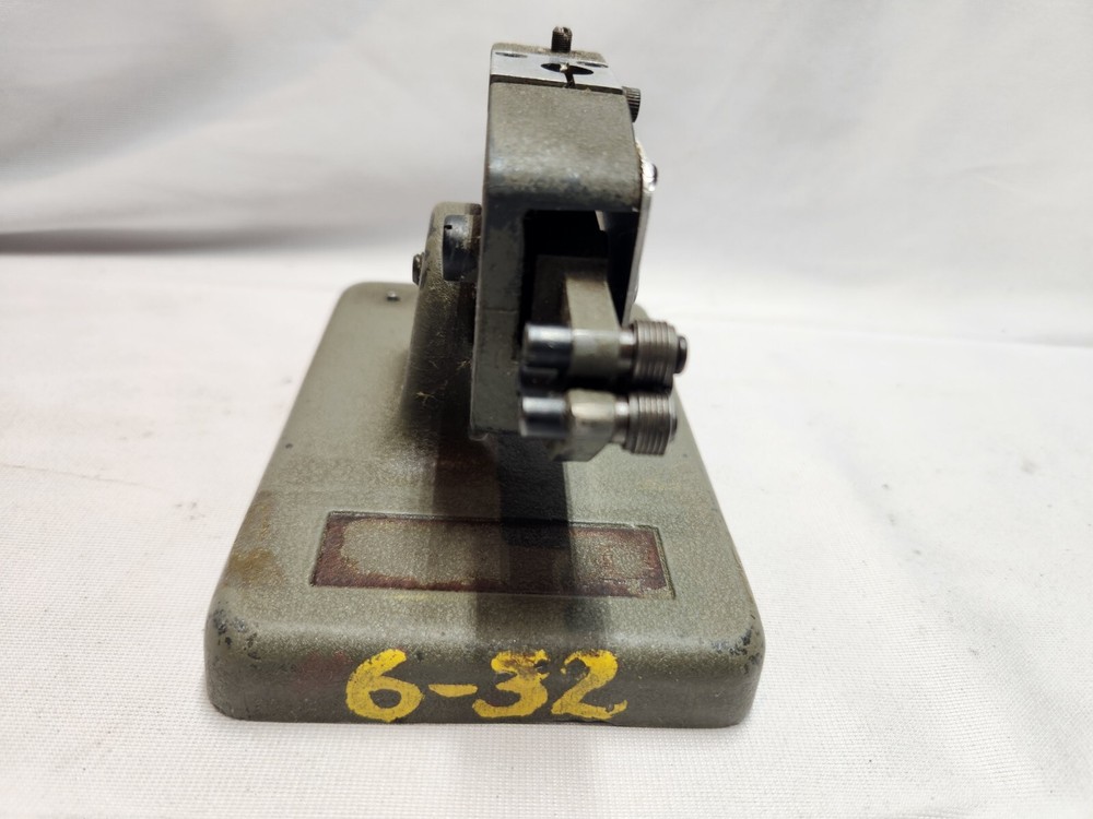 Pratt and Whitney Tri Roll Thread Comparator Frame No. 2 W/ Rolls 6-32