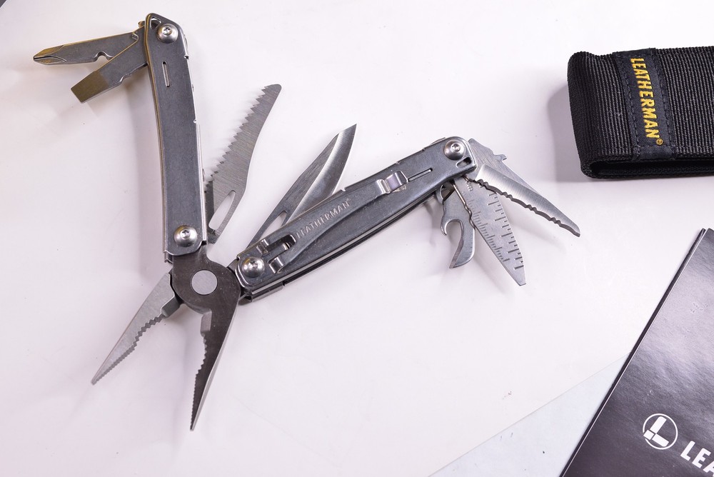 Leatherman SideKick Multi-Tool Multitool Pliers Knife with Sheath