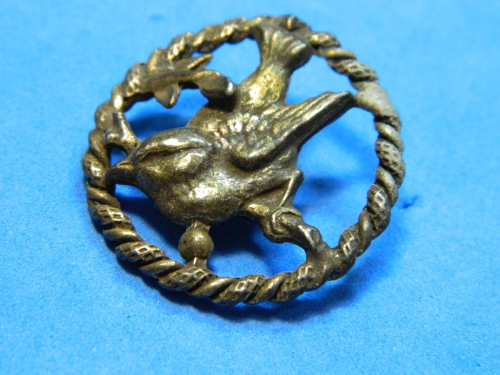 Antique Button BIRD Brass BABY ROBIN Openwork Raised Relief