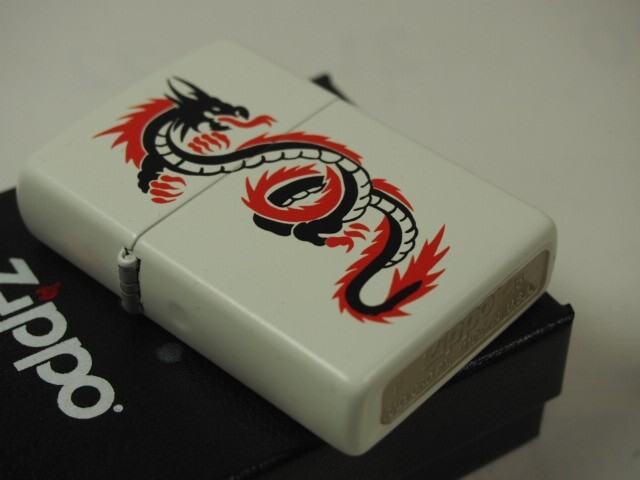 Zippo Dragon White Matte Regular Case Oil Lighter Japan