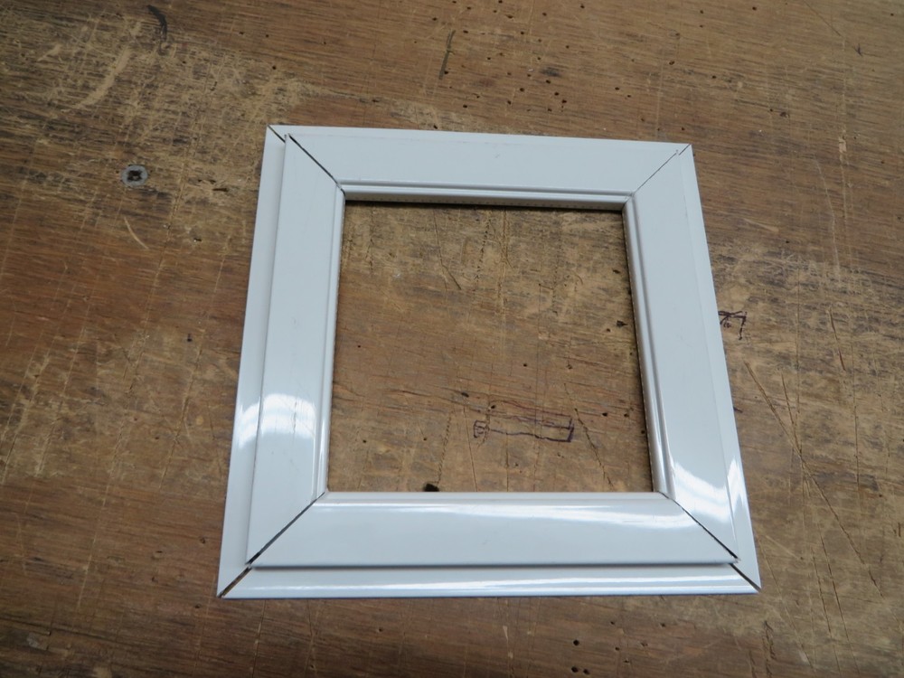 Knife Edge window screen Frame, 20 lengths x 93 in. long