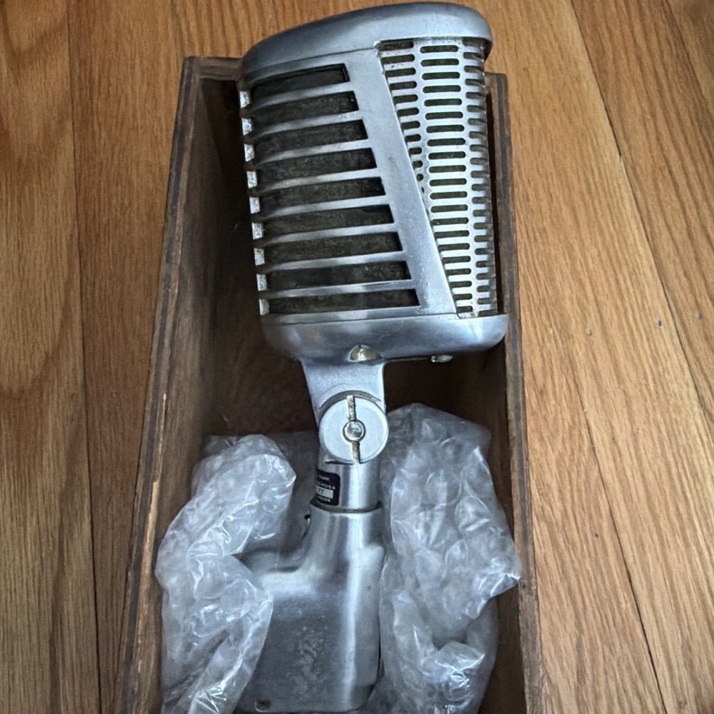 ASTATIC 77L DYNAMIC MICROPHONE Not Tested.