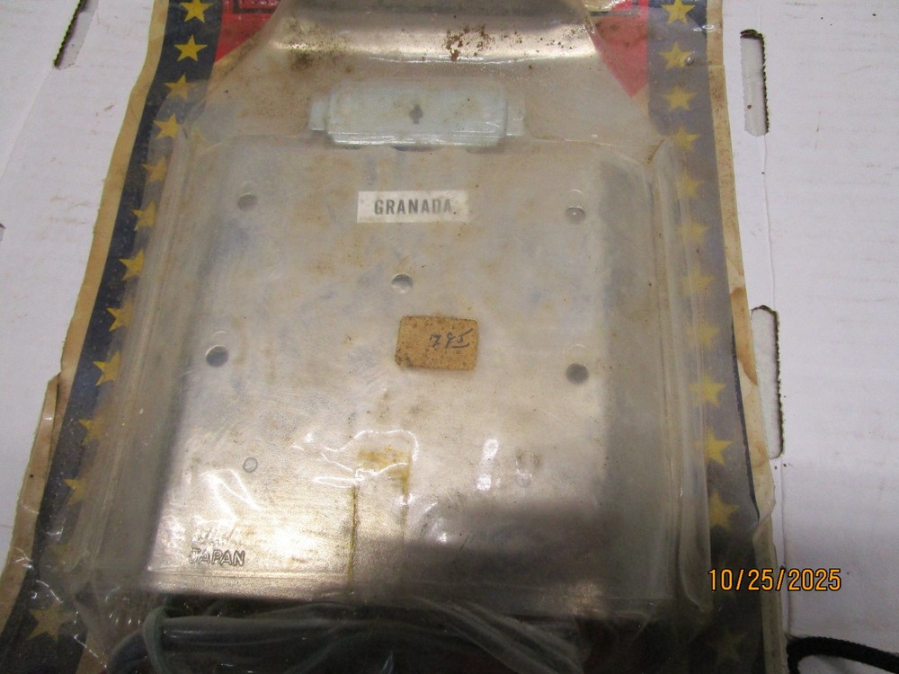 CB TRANSCEIVER MOUNTING BRACKET (NOS)