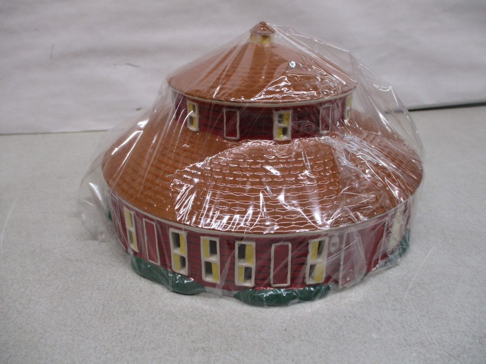 2009 Figi's Ceramic Train Roundabout