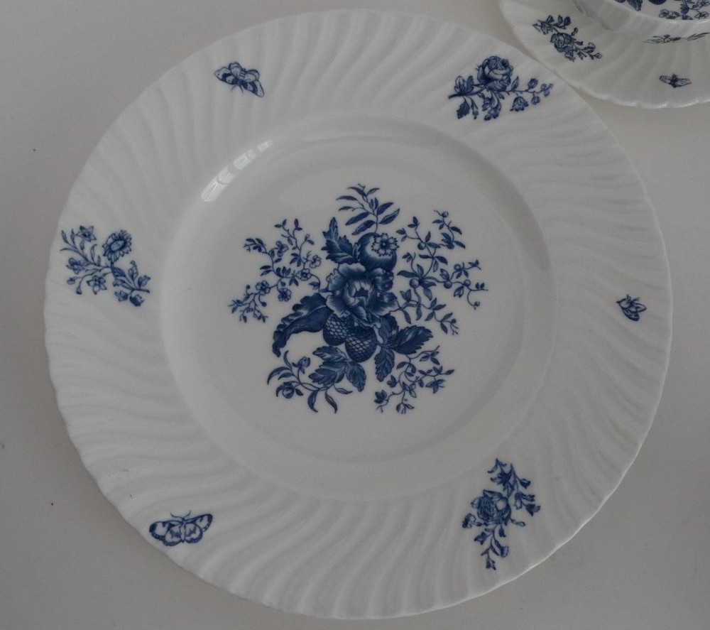 Royal Worcester BLUE SPRAYS Pattern Swirl Rim version 7 Piece Place Setting