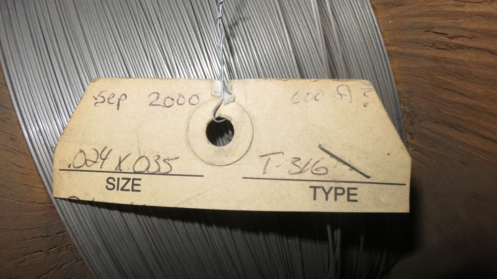 rectangular spring wire .024 x .035" stainless steel t-316 600 ft? nos yr 2000